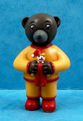 Les mondes de Petit Ours Brun - Bayard Presse PVC Figure - Petit Ours Brun with pajamas