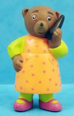 Les mondes de Petit Ours Brun - Figurine PVC Bayard Presse - Petite Oursonne au t�l�phone