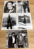 Les Professionnels (série télévisée) - Jeu de 5 Photos N&B et 4 Diapositives et documents pour la Presse (en anglais)