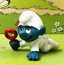 Les Schtroumpfs - Schleich - 20179 Bébé Schtroumpf Blanc Rampant avec Hochet