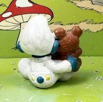 Les Schtroumpfs - Schleich - 20205 B&eacute;b&eacute; Schtroumpf avec Ours en Peluche