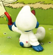 Les Schtroumpfs - Schleich - 20540 Bébe Schtroumpf blanc assis avec hochet