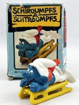 Les Schtroumpfs - Schleich - 40201 Schtroumpf avec luge (neuf en boite)