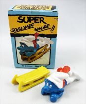 Les Schtroumpfs - Schleich - 40201 Schtroumpf avec luge (neuf en boite)