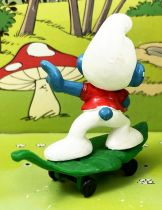 Les Schtroumpfs - Schleich - 40204 Schtroumpf sur skateboard végétal