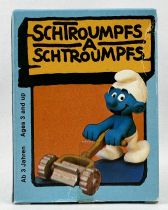 Les Schtroumpfs - Schleich - 40225 Schtroumpf avec tondeuse à gazon (neuf en boite)