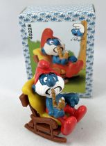 Les Schtroumpfs - Schleich - 40228 Grand Schtroumpf avec Rocking Chair (Boite New Look)