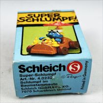 Les Schtroumpfs - Schleich - 40232 Schtroumpf et voiture champignon (en boite)