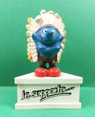 Les Schtroumpfs - Schleich - Schtroumpf chef indien \'\'Je supporte... La R�plique\'\' (socle blanc)