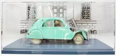 Les Voitures de Tintin (Echelle 1:24) - Hachette - N�11 La 2CV cass�e (Les Bijoux de la Castafiore)