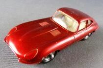 Lesney Matchbox # 32 E Type Jaguar Metallic Red no Box