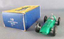 Lesney Matchbox N° 19 Aston Martin F1 Racer Green Metalised with Box