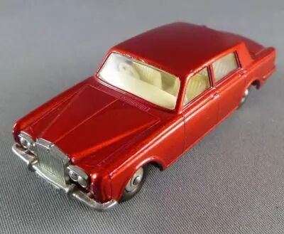 Lesney Matchbox N� 24 Rolls Royce Silver Shadow Rouge M�talis�