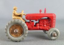 Lesney Matchbox N° 4 Massey Harris Farm Tractor Red