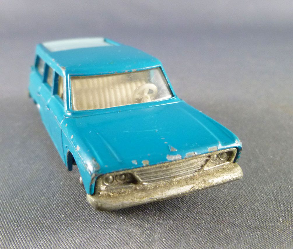 MATCHBOX   STUDEBAKER  STATION  WAGON