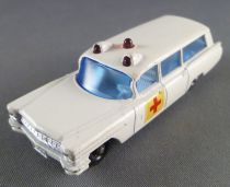 Lesney Matchbox N° 54 S&S Cadillac Ambulance Blanche