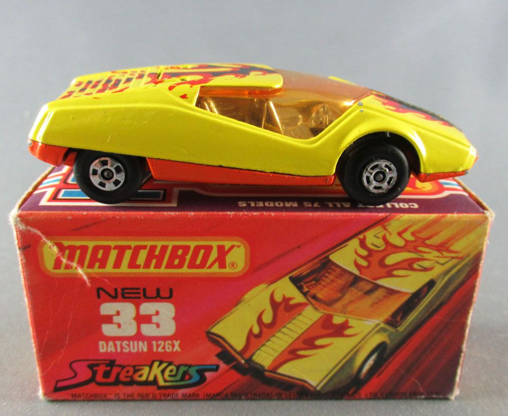 Lesney Matchbox Superfast 33 Datsun 126X Streakers VGE in Box