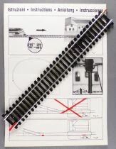 Lima 046 Ho Train Station with Light Signal Mint in Box
