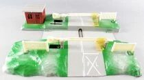 Lima 21 Ho Level Crossing Mint in Box