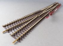Lima 403850E Ho 1 x Electric Right Point Nickel Silver Tracks 9° 312 mm VG Box