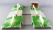 Lima 60 0021 Ho Level Crossing Mint in Box