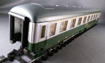 Lima 6643 0 Gauge Sncf Uic Lugages Van 1st Cl Coach A7D 518752-70685-6 Silver & Green Livery
