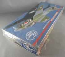 Lindberg - N°2211 Avion Combat Anglais Hawker Hunter 1/48 Neuf Boite Cellophanée