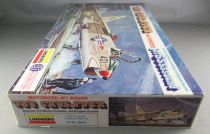 Lindberg - N°2507M Avion Chasse Motorisé US NavyF8U Crusader 1/48 Neuf Boite