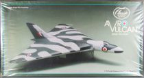 Lindberg - N°5303 British Bomber Avro Vulcan 1:96 Plastic Kit MISB