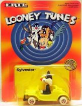 Looney Tunes - Ertl Die-cast - Sylvester in car (Mint on Card)