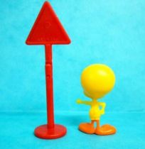 Looney Tunes - Kinder Surprise Premuim Figure 1991- Tweety with panel signal