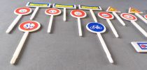 Lot 22 Panneaux de Signalisation Plastique 68mm Véhicule Miniature Tour de France