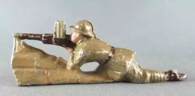 LR Louis Roussy Aluminium - Arm�e Fran�aise Contemporaine 1936-1940 - Au feu Mitrailleur Couch� derri�re Tas de Pierres