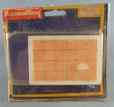 Lundby of Sweden R�f 5218 - Table Basse Blanche Carrel�e orange Maison de Poup�es Neuf Blister