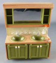 Lundby of Sweden Réf 8832 - Meuble Double Lavabo Eclairable Murs Carreaux Vert Maison de Poupées