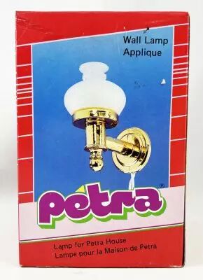 Lundby Petra R�f 61558 - Applique Eclairage Maison des Jeux Poup�es Mannequin 29 cm Neuf Boite