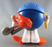 M&M\'s - Mc Donald\'s Removable Figure - Blue on Orange Skateboard