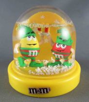 M&M\'s - Snow Globe Dome Yellow & Red as Santa\'s elves