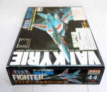 Macross - ARII Plastic Model - VF-1J Valkyrie 1/100 Scale Model Kit (mint in box)