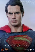 Man of Steel - Superman (Henry Cavill) - Figurine 30cm Hot Toys Sideshow MMS 200