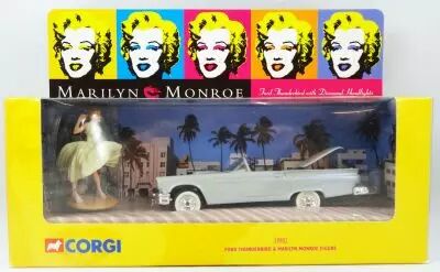 Marilyn Monroe - Ford Thunderbird 1/36�me avec figurine - Corgi