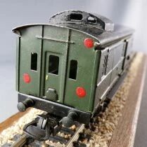 M&auml;rklin 4003 Ho Tin Luggage Guard Van 2 axles Pwi Green Livery without box