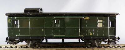 M�rklin 4003 Ho Voiture Fourgon Pwi T�le 2 essieux Portes Coulissantes Livr�e Vert sans boite