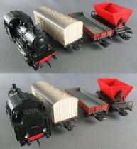 Märklin CM 805/3 Ho Coffret Db Train Marchandises Loco Vapeur 030 3 Wagons Rails 3 Rails Voie M