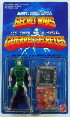 Marvel Guerres Secr�tes - Doctor Doom / Dr Fatalis (loose avec blister Europe) - Mattel