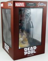 Marvel Select Gallery Diorama - Comic PVC Statue - Deadpool