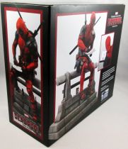 Marvel Select Premier Collection - Resin Statue - Deadpool