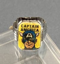 Marvel Super-Heroes - Flicker Lenticular Ring (Vari-Vue) Gunball Machine (1966) - Captain America vs Red Skull