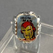 Marvel Super-Heroes - Flicker Lenticular Ring (Vari-Vue) Gunball Machine (1966) - Iron Man vs The Mandarin