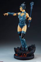 Masters of the Universe - Sideshow Collectibles - Evil-Lyn (classic colors) - 14\  resin statue